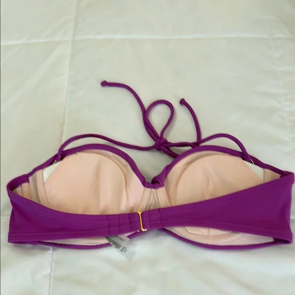 Victoria's Secret Bikini set with Gold Accents - Picture 5 of 7